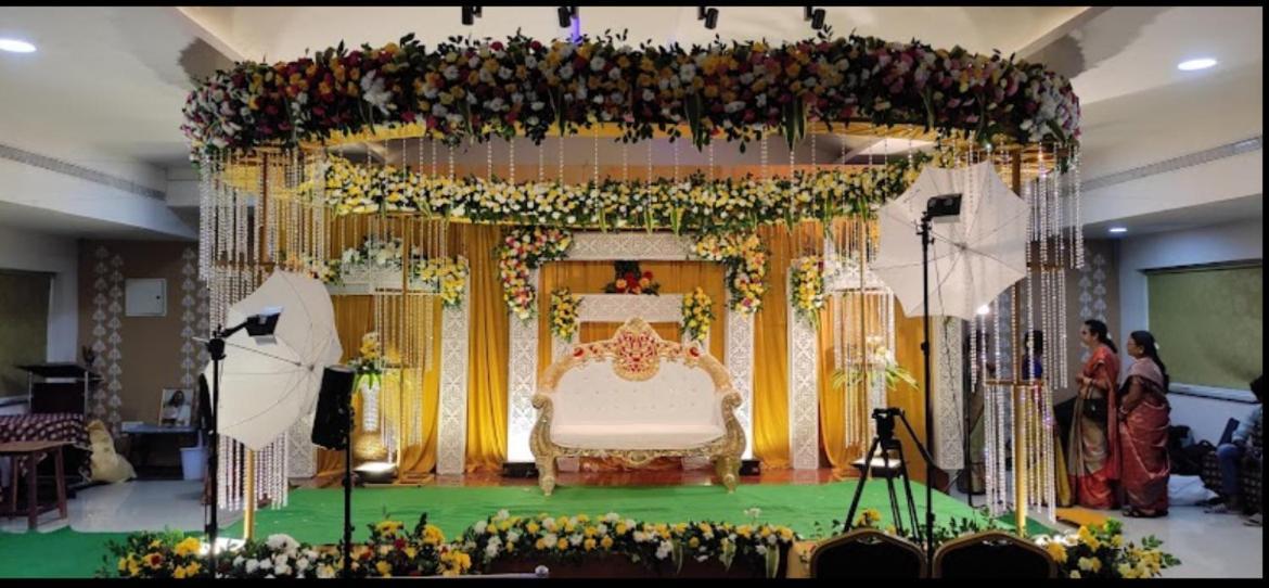 Varada Nagavali Hotel Srikakulam Bagian luar foto