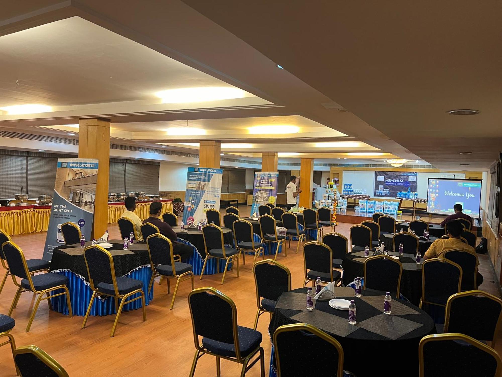 Varada Nagavali Hotel Srikakulam Bagian luar foto