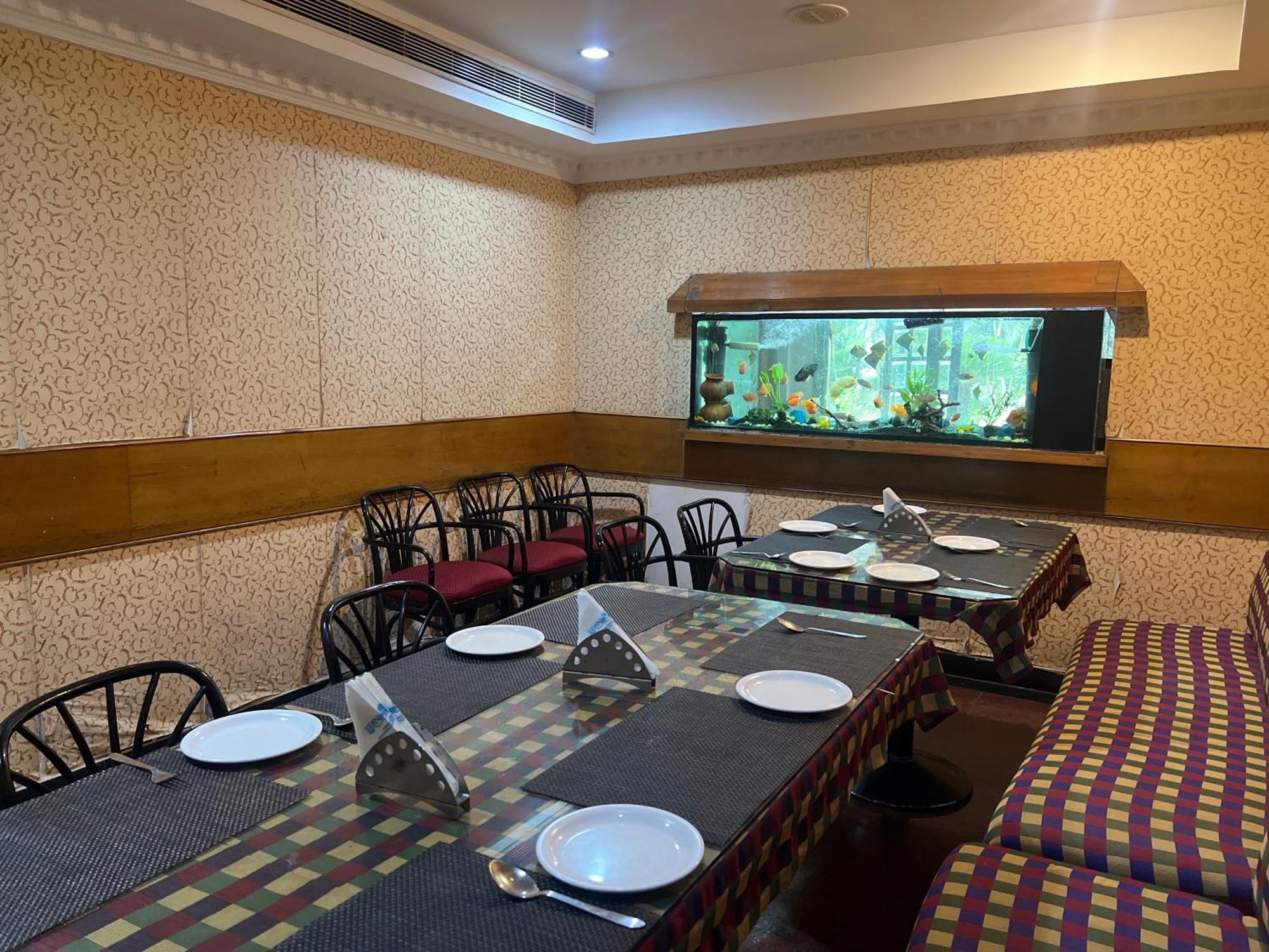 Varada Nagavali Hotel Srikakulam Bagian luar foto